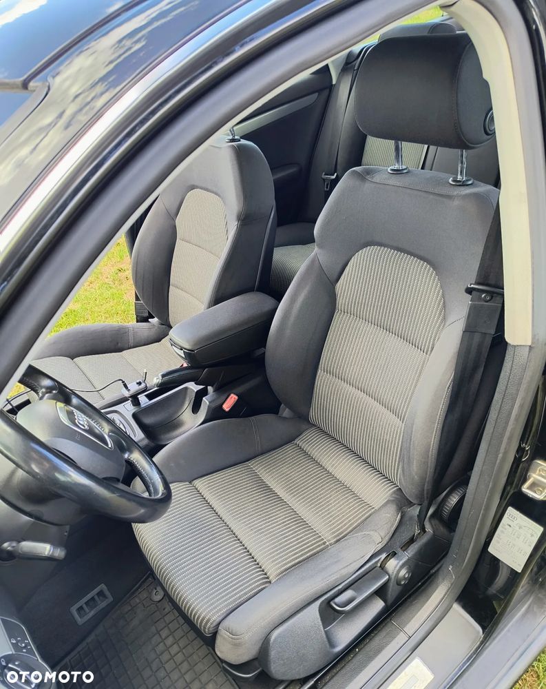 Audi A4 Avant 2.0 TDI - 12