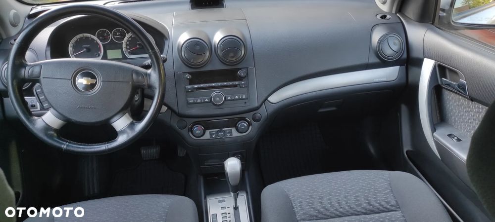 Chevrolet Aveo 1.4 16V Premium - 8