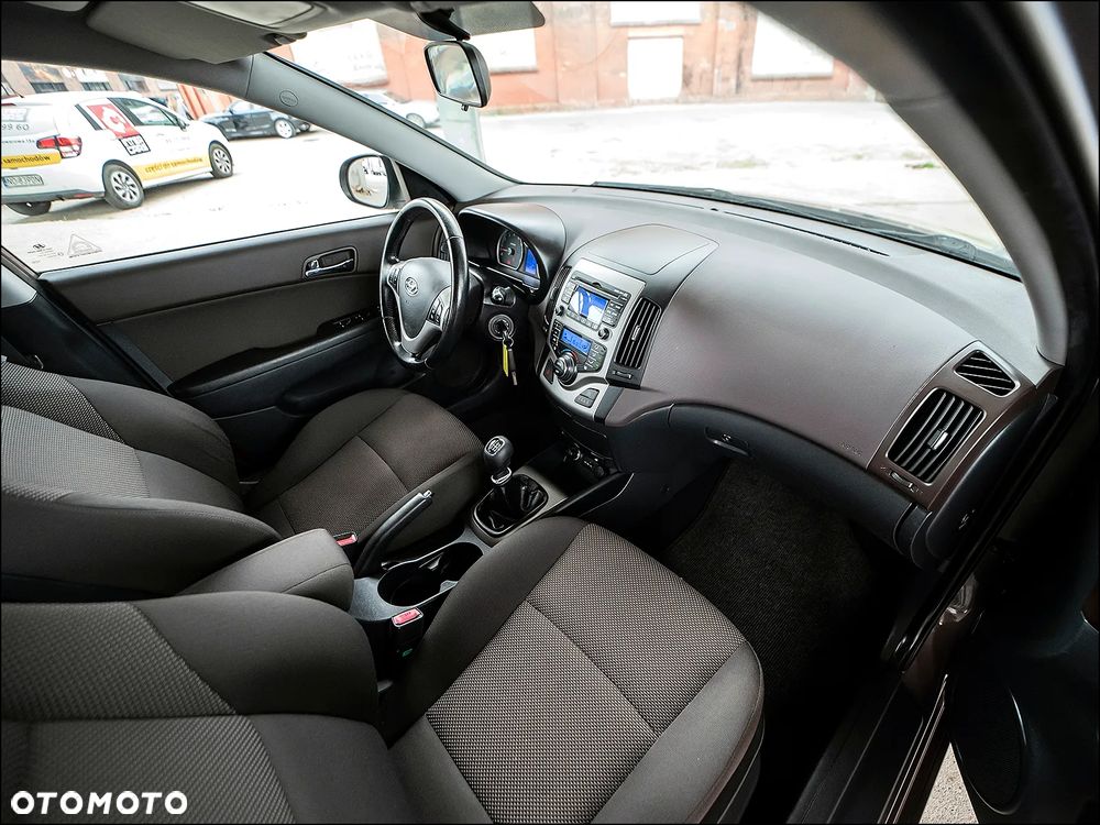 Hyundai i30 - 16