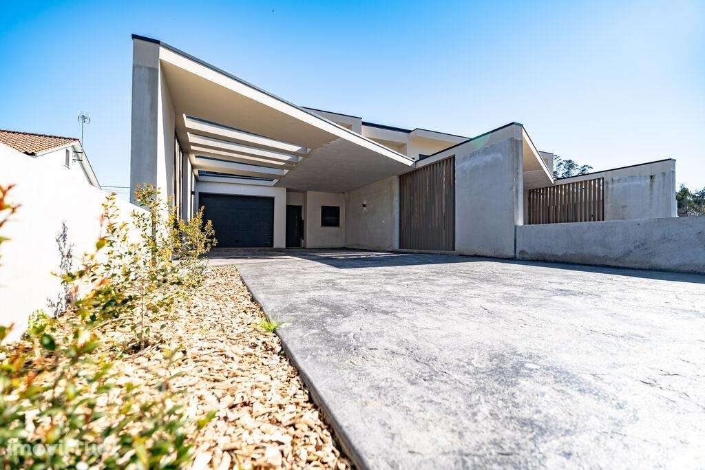 Moradia geminada T3 em Arrabal de 112,09 m2 - Grande imagem: 3/40