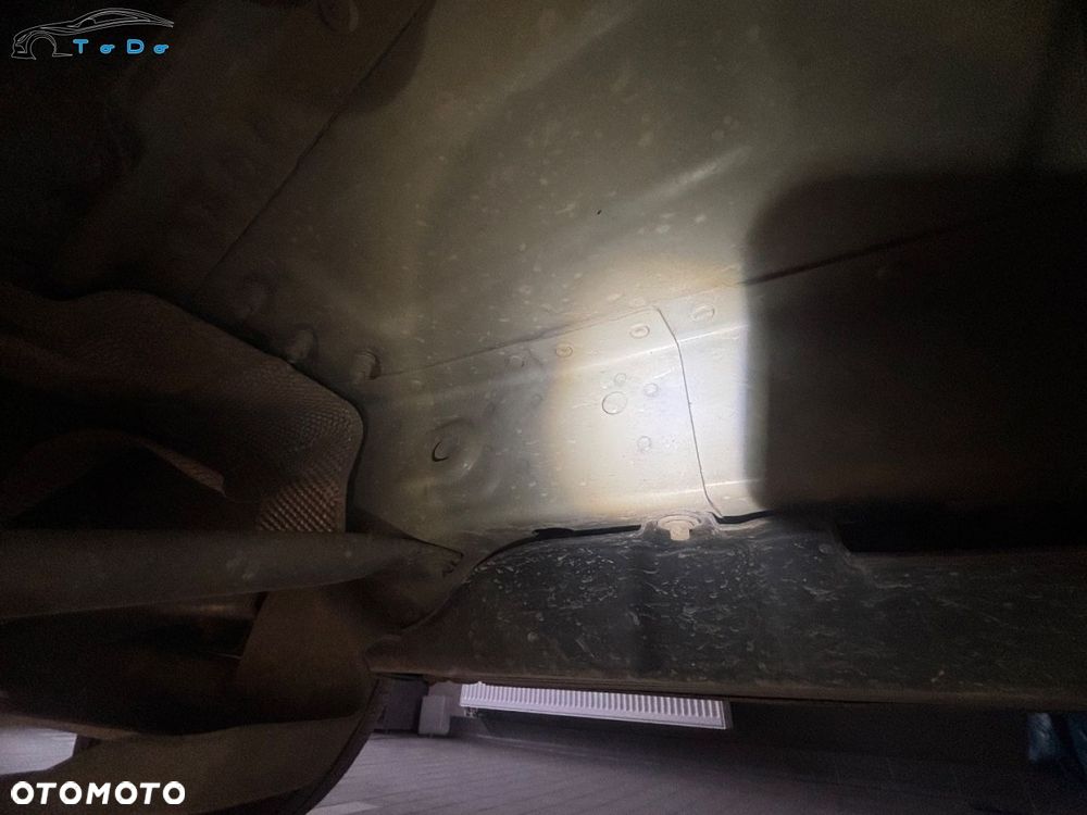 Land Rover Range Rover Sport - 38