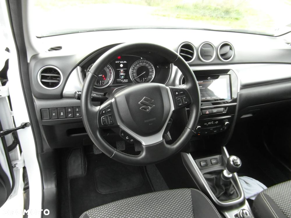 Suzuki Vitara 1.4 Boosterjet Hybrid Allgrip Comfort+ - 21
