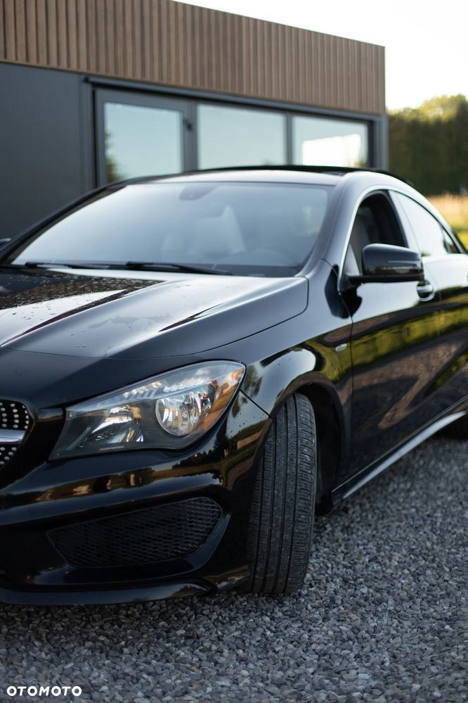 Mercedes-Benz CLA 250 7G-DCT AMG Line - 2