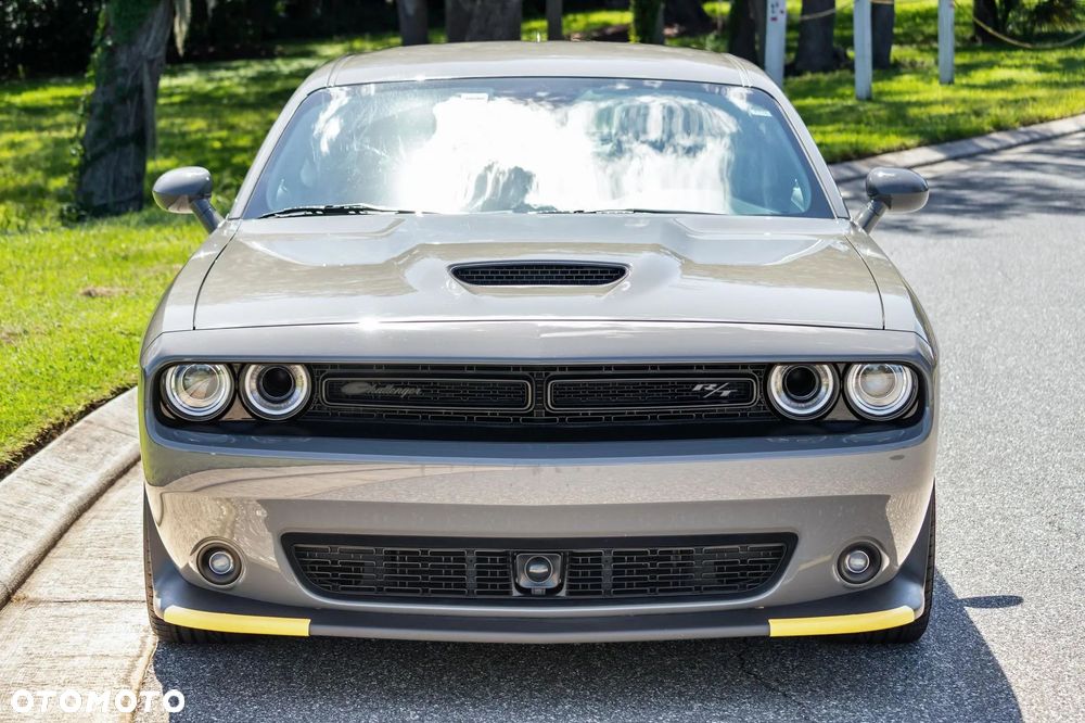 Dodge Challenger 2023 photo 2