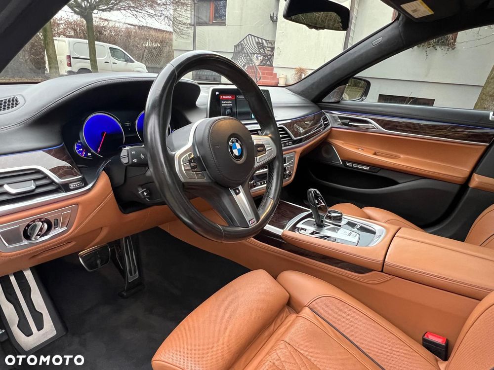 BMW Seria 7 - 10