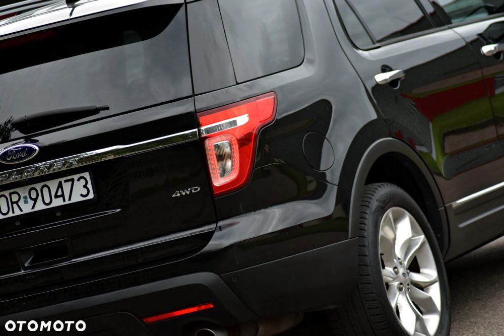 Ford Explorer - 16