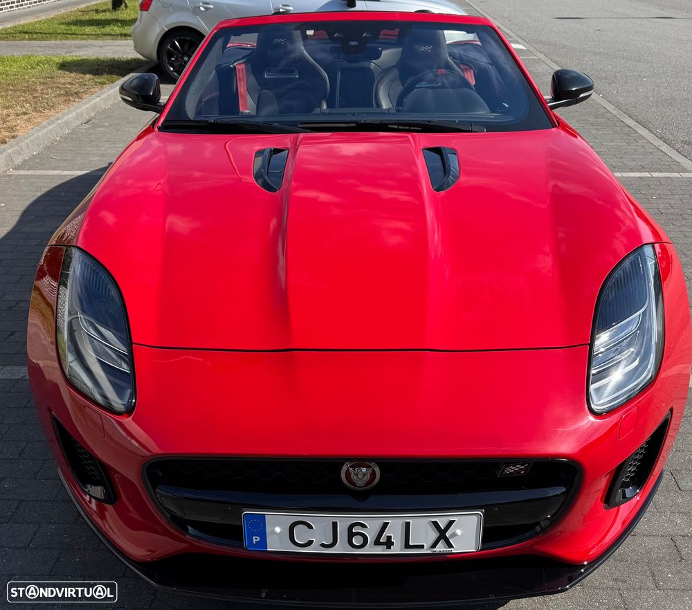 Jaguar F-Type 2.0 i4 R-Dynamic Black — fotografia 14
