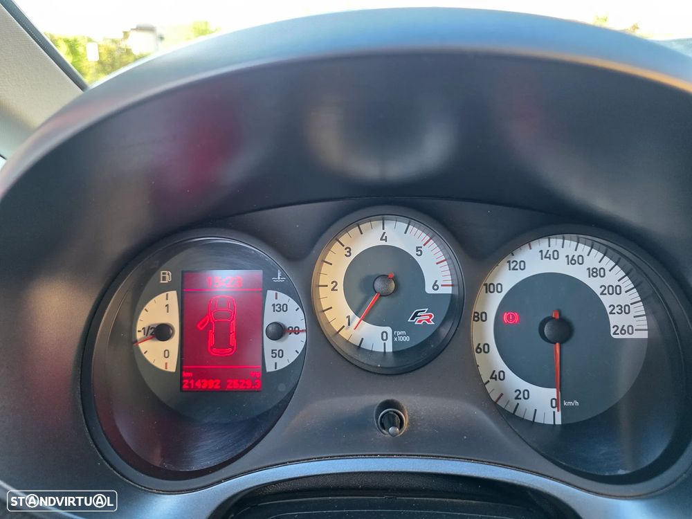 SEAT Leon 2.0 TDI DPF FR - 18