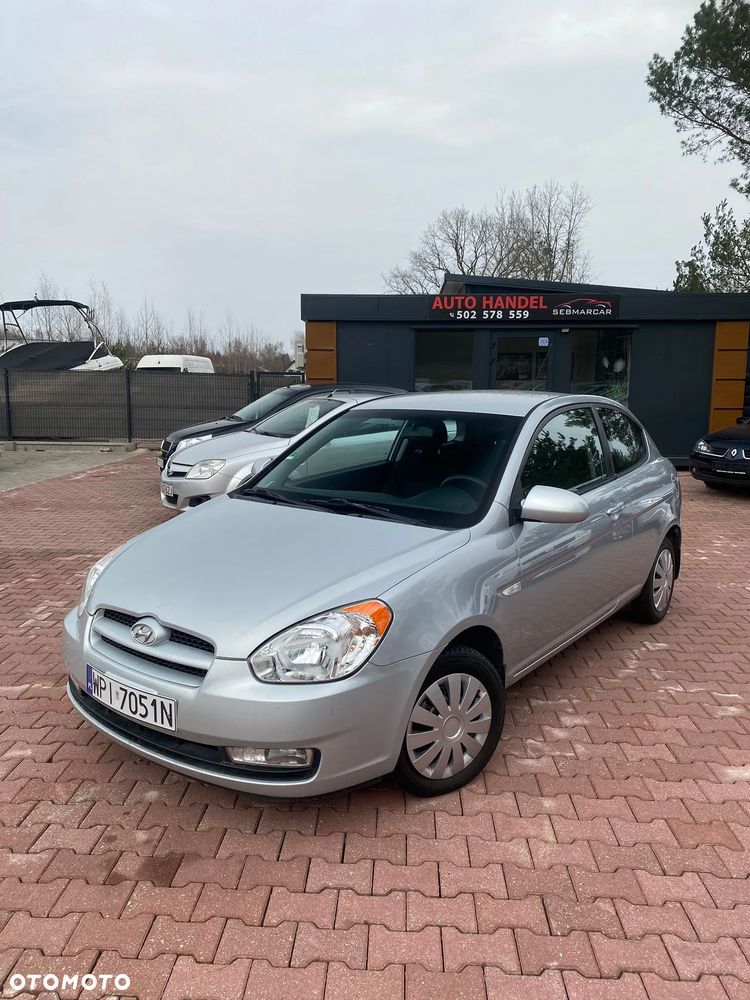 Hyundai Accent 1.4 GL - 4