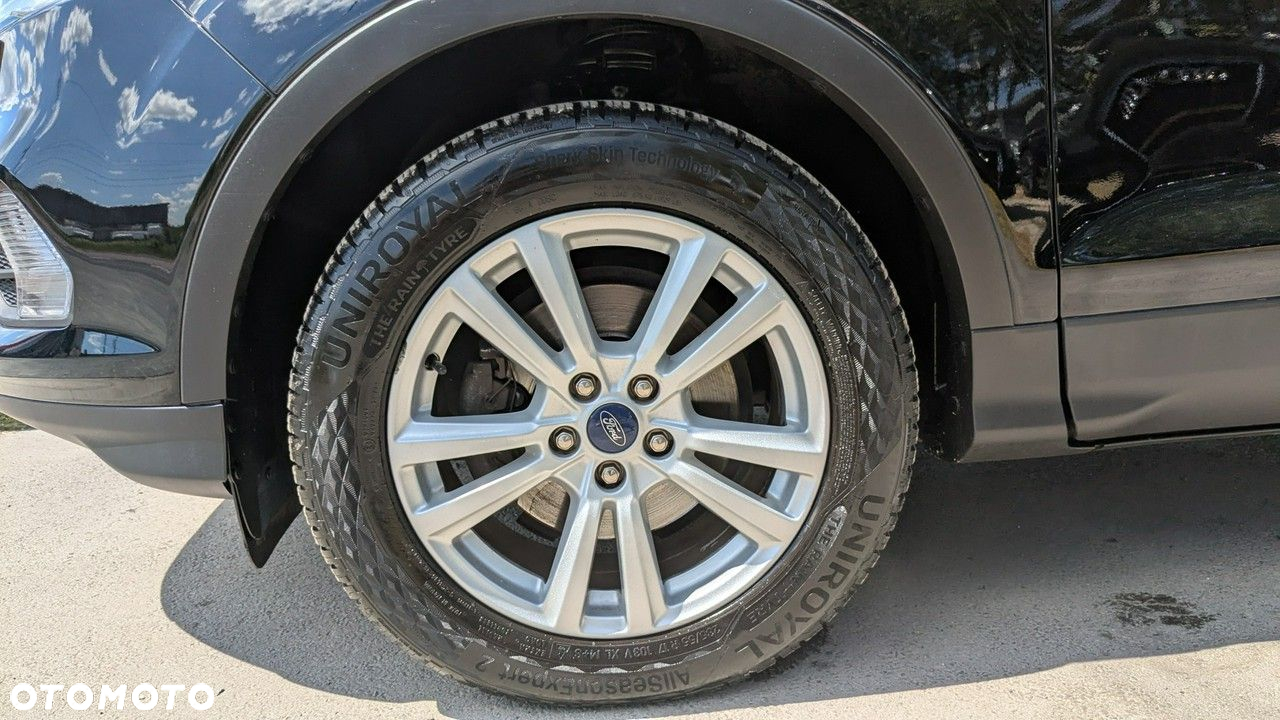 Ford Kuga - 40