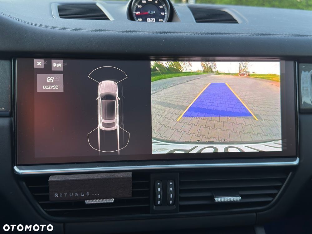 Porsche Cayenne GTS - 17