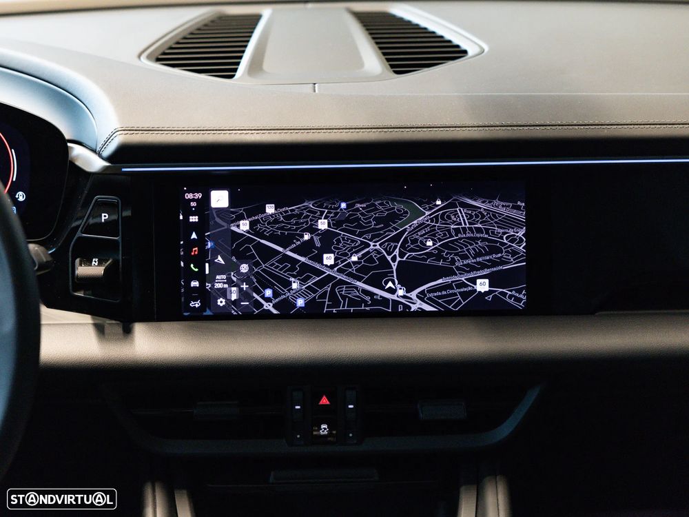 Porsche Macan Electric 4 - 25