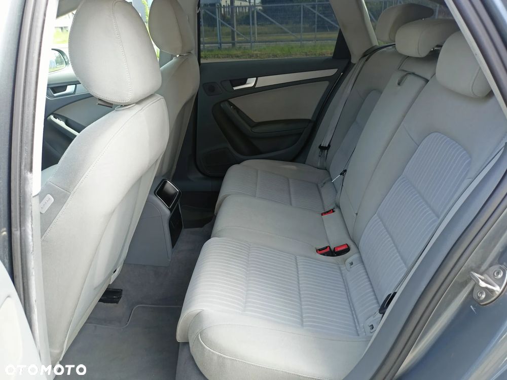 Audi A4 Avant 2.0 TDI DPF Ambition - 15