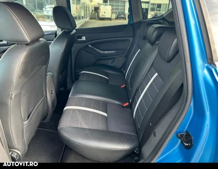 Ford Kuga 2.0 TDCi 4x4 Titanium - 33