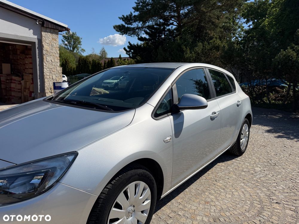 Opel Astra 1.4 Turbo - 4