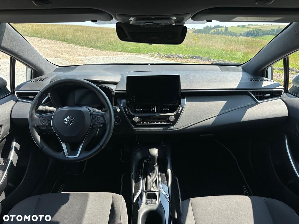 Suzuki Swace 1.8 Hybrid Premium Plus CVT - 8