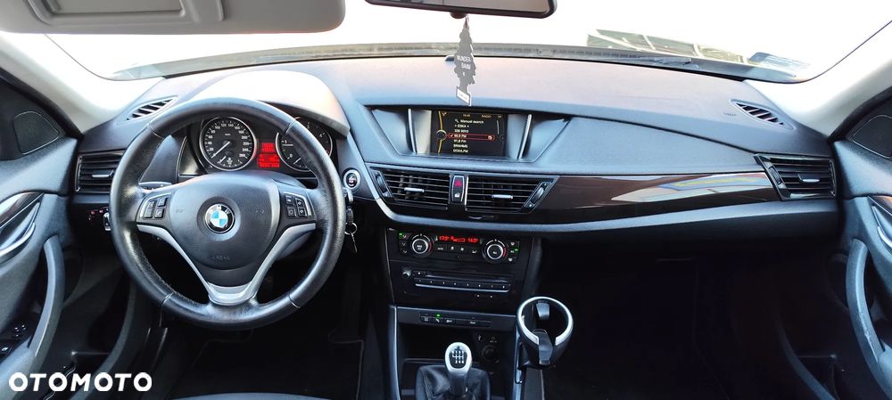 BMW X1 sDrive16d Sport Line - 30