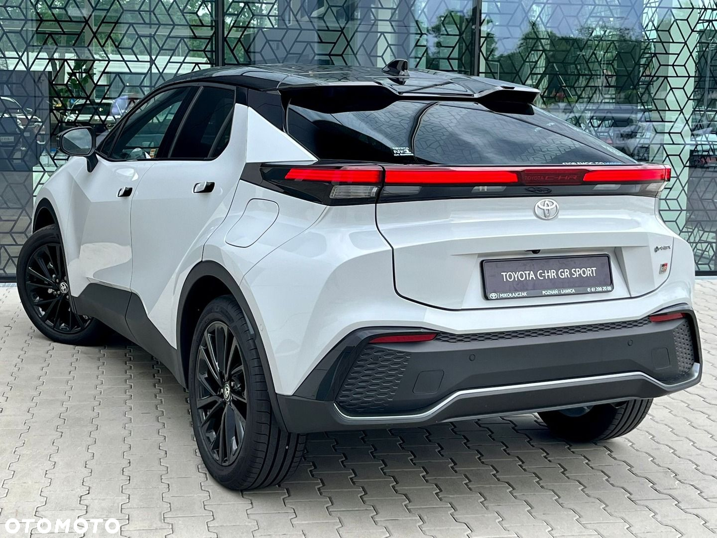 Toyota C-HR - 10