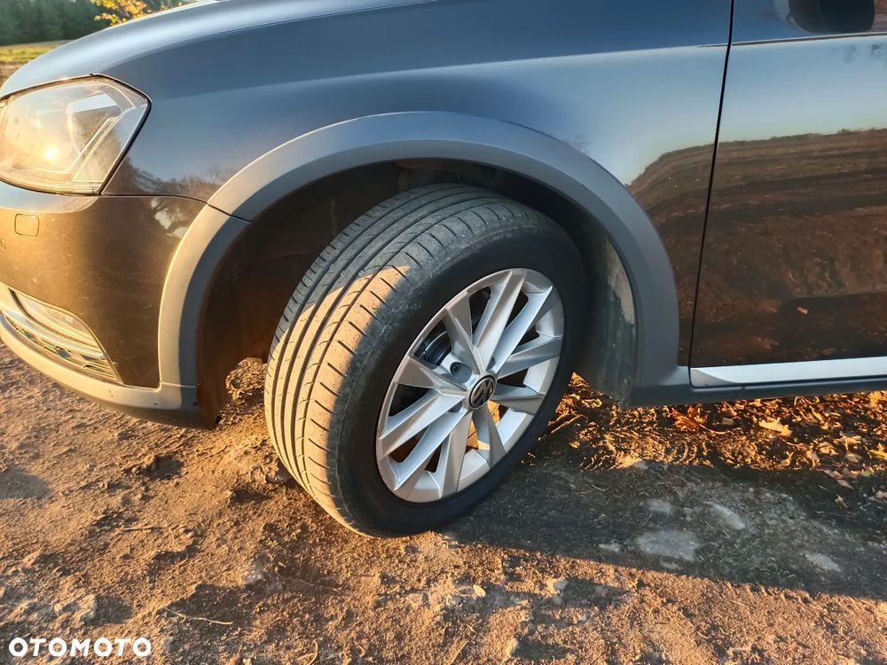 Volkswagen Passat 2.0 TDI 4Mot Comfortline - 10