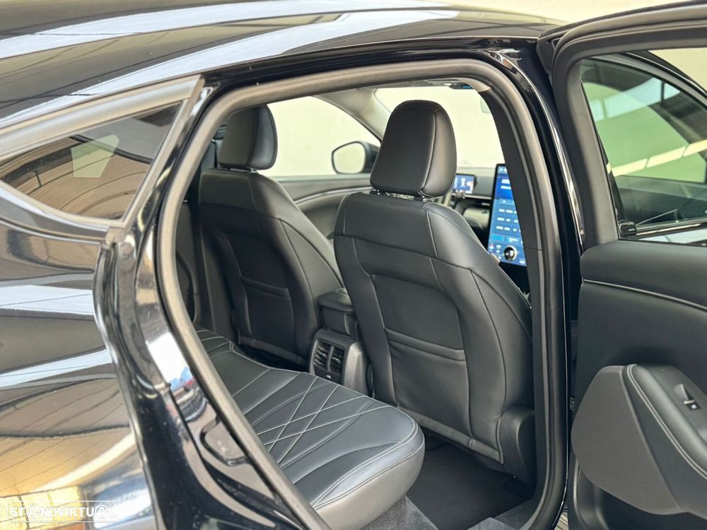 Ford Mustang Mach-E 72.6 kWh Base - 21