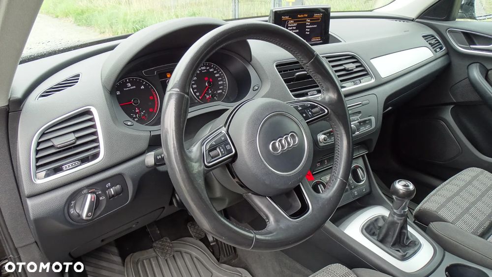 Audi Q3 2.0 TDI Design - 10