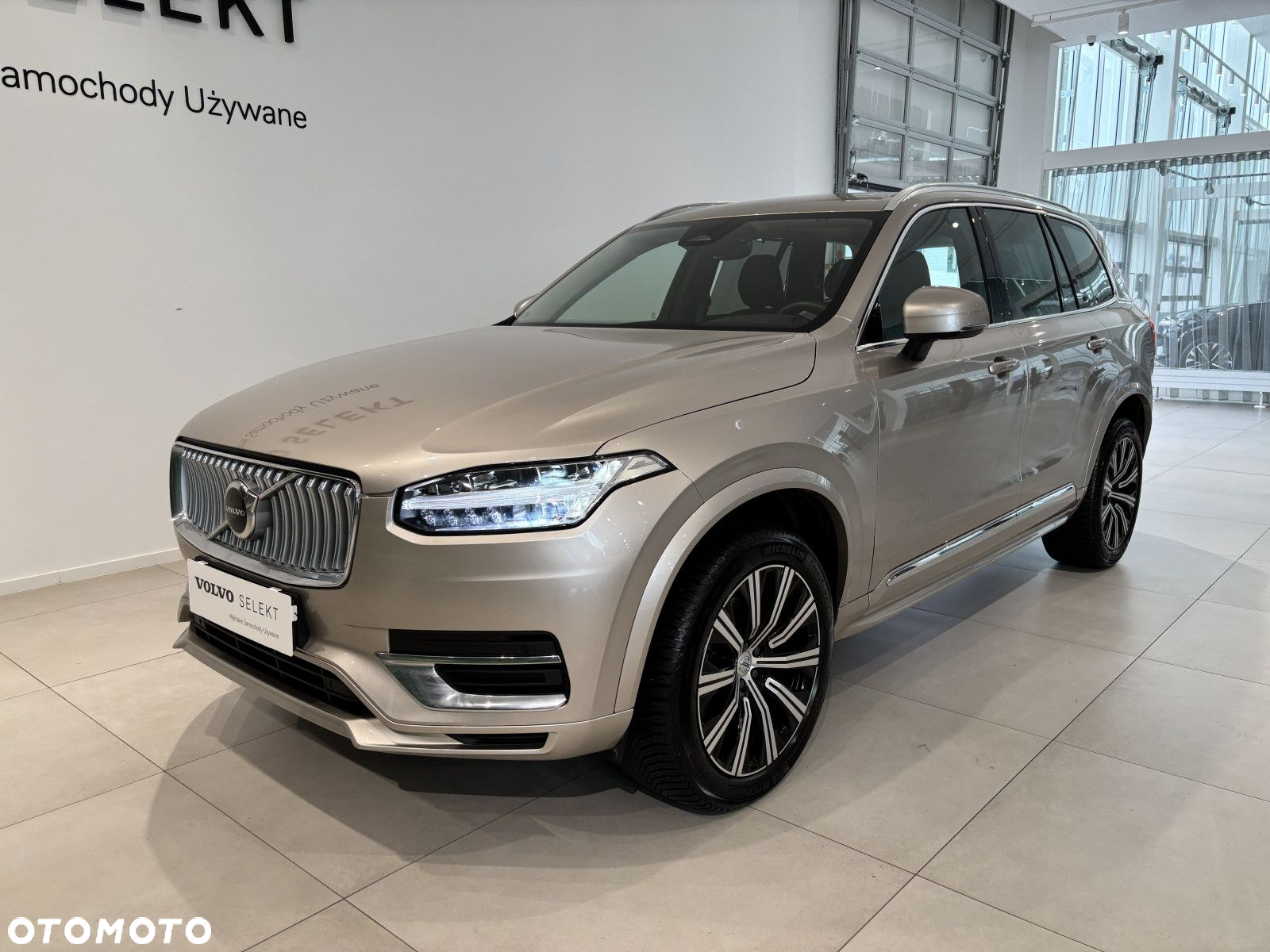 Volvo XC 90 - 8