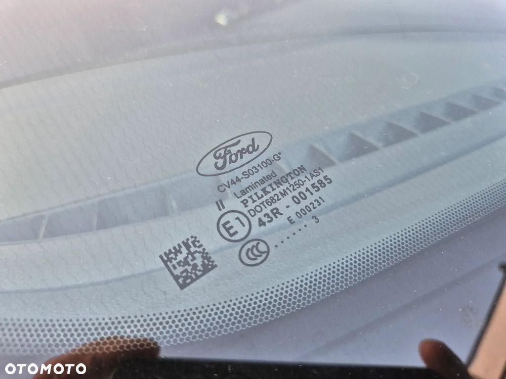 Ford Kuga 2.0 TDCi 4x4 Titanium - 23