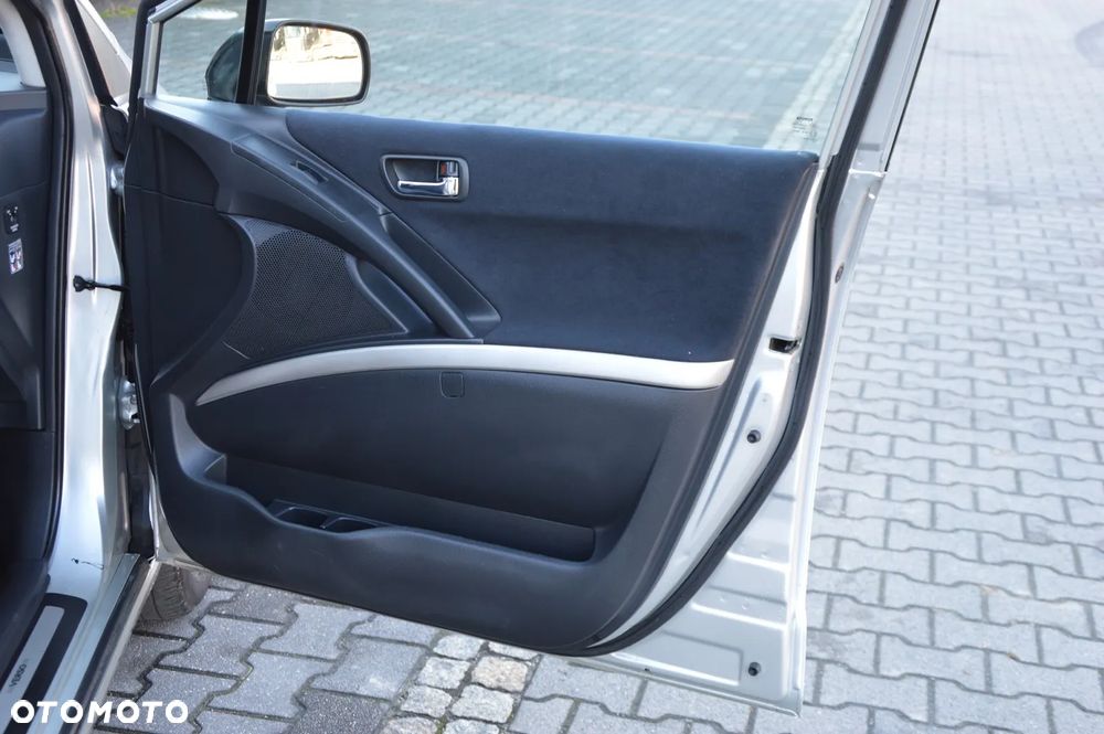 Toyota Corolla Verso 1.6 Sol - 23