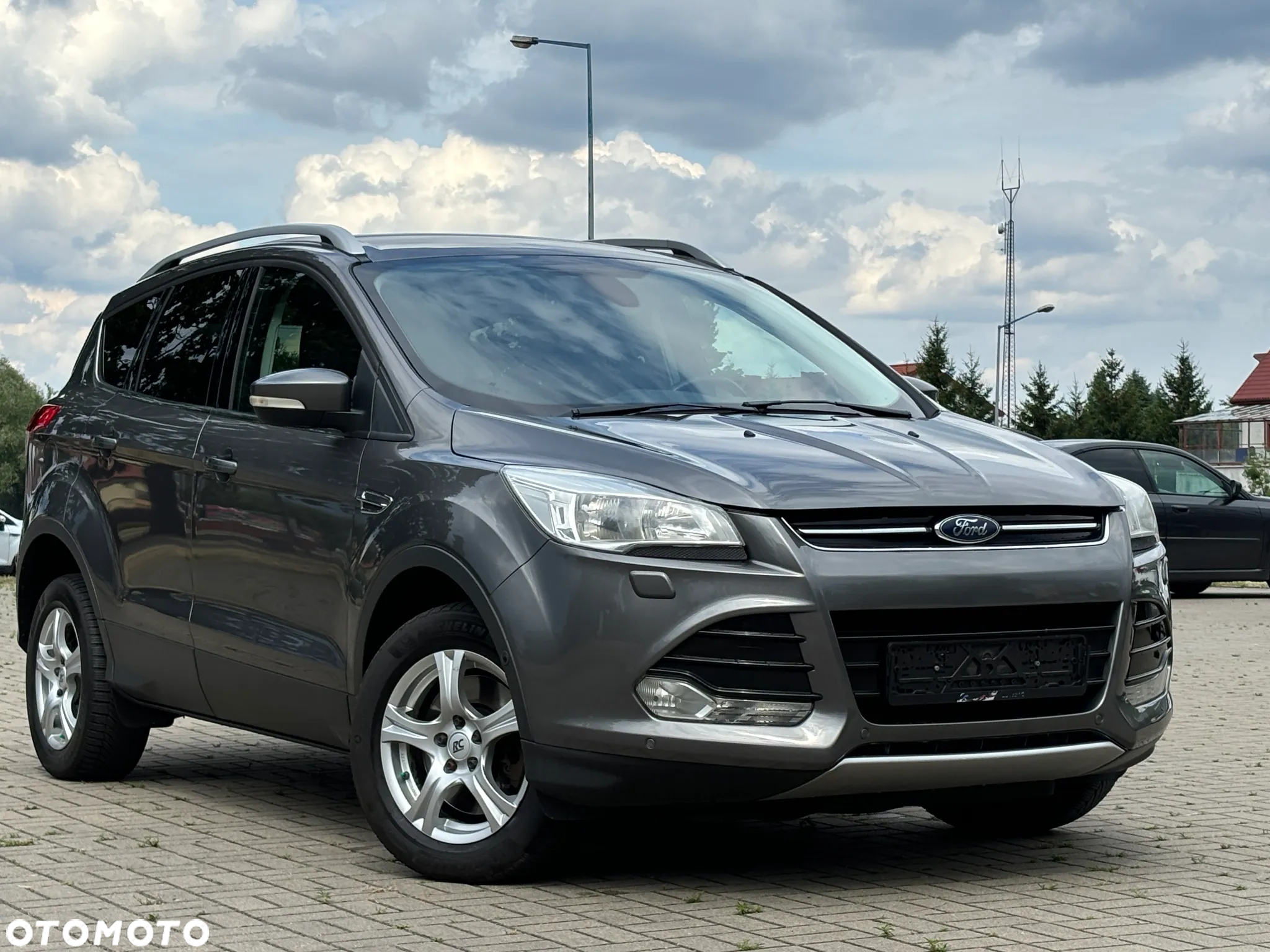 Ford Kuga 2.0 TDCi 2x4 Trend - 6