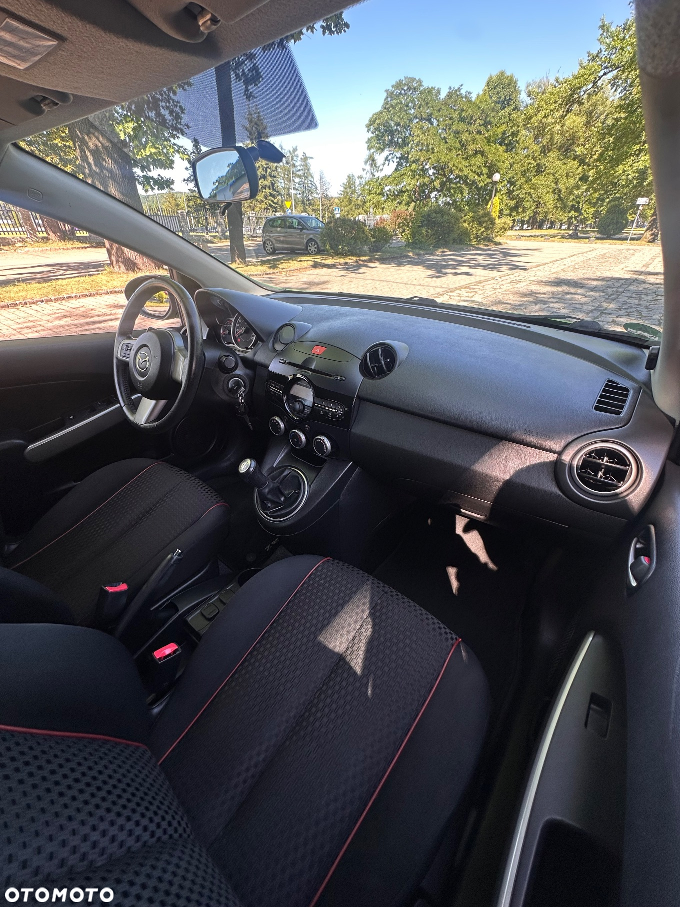 Mazda 2 1.3 MZR Active - 23