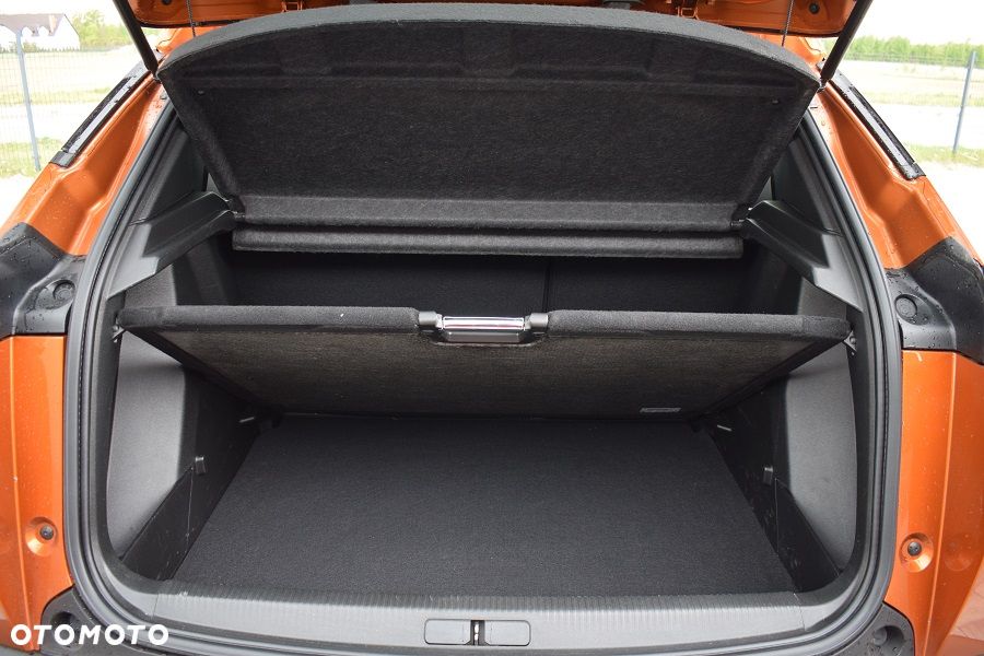 Peugeot 2008 PureTech 130 EAT8 Allure - 11