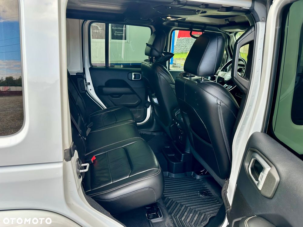 Jeep Wrangler Unlimited GME 2.0 Turbo Sahara - 21