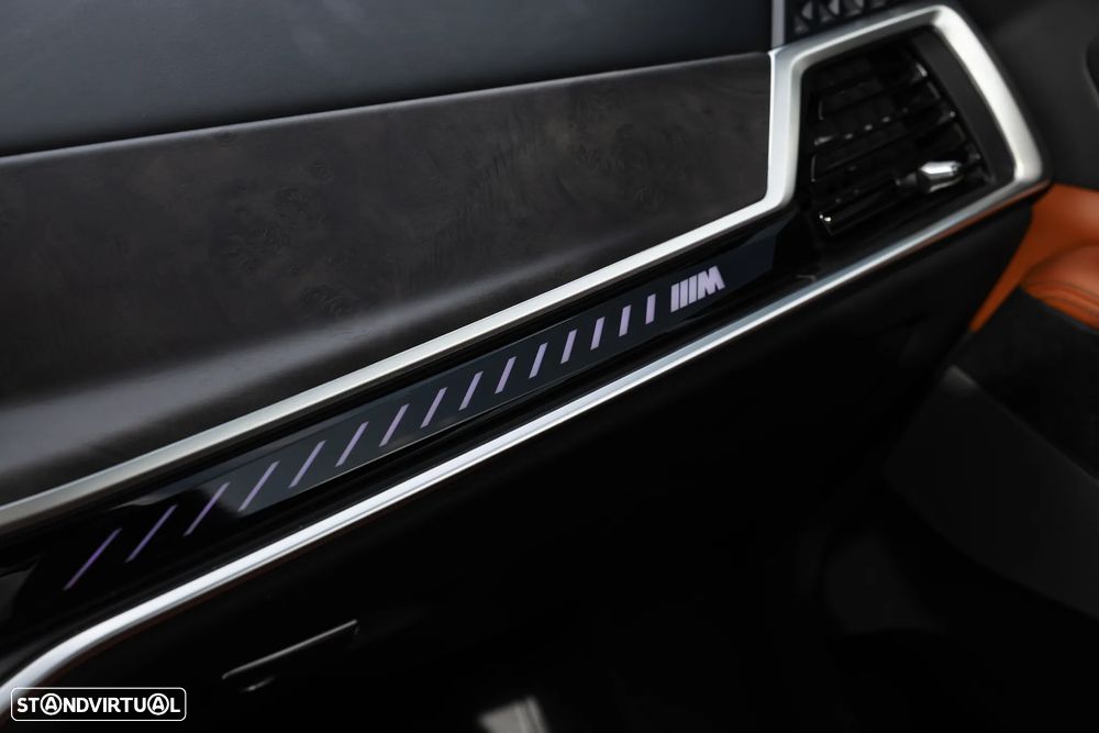 BMW X7 M M60i Pack Desportivo Pro - 27