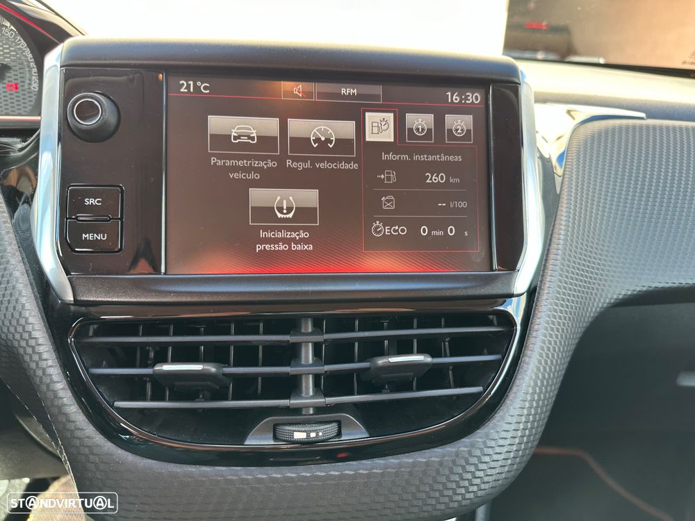 Peugeot 2008 1.6 BlueHDi GT Line - 14