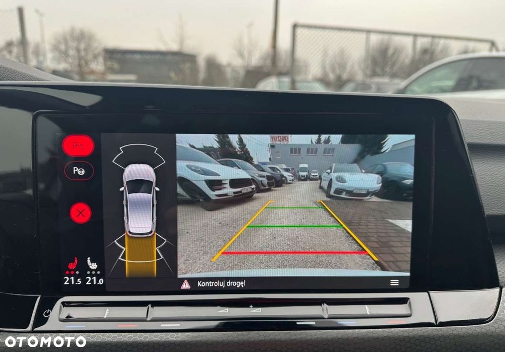 Volkswagen Golf - 23