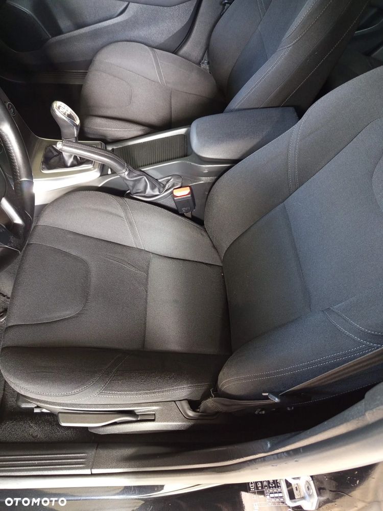 Volvo V40 D2 Kinetic - 4