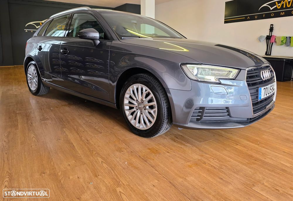 Audi A3 Sportback 2.0 TDI Design - 17