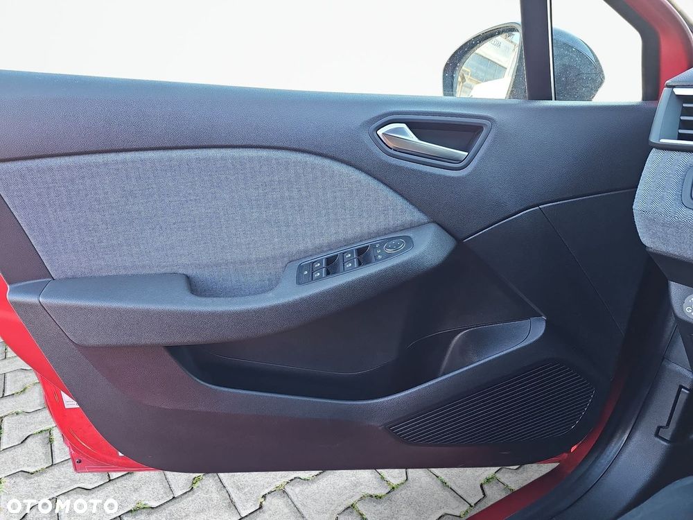 Renault Clio 1.0 TCe Techno - 15