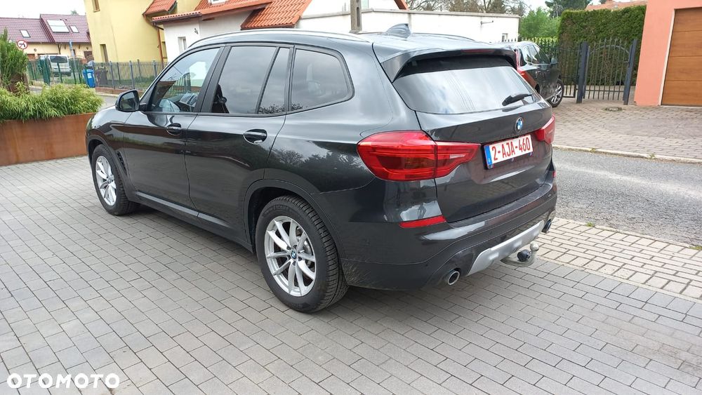 BMW X3 sDrive18d xLine - 6