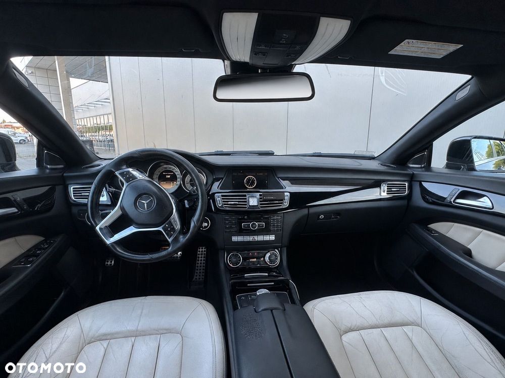 Mercedes-Benz CLS - 6