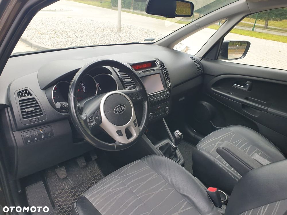 Kia Venga - 19