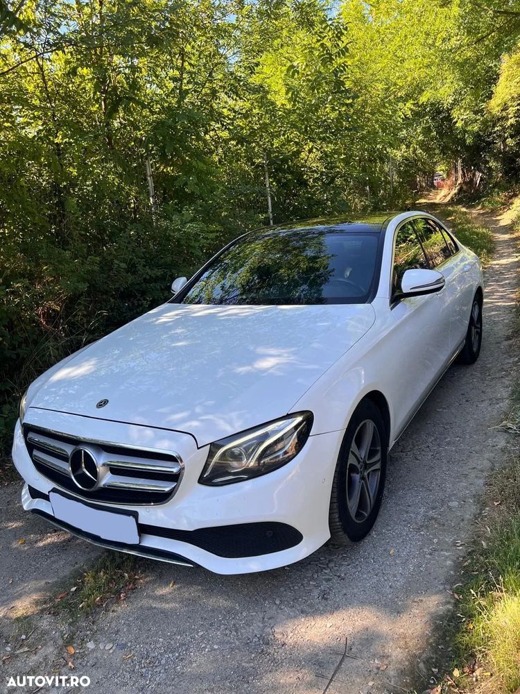Mercedes-Benz E 220 d 4MATIC 9G-TRONIC - 1