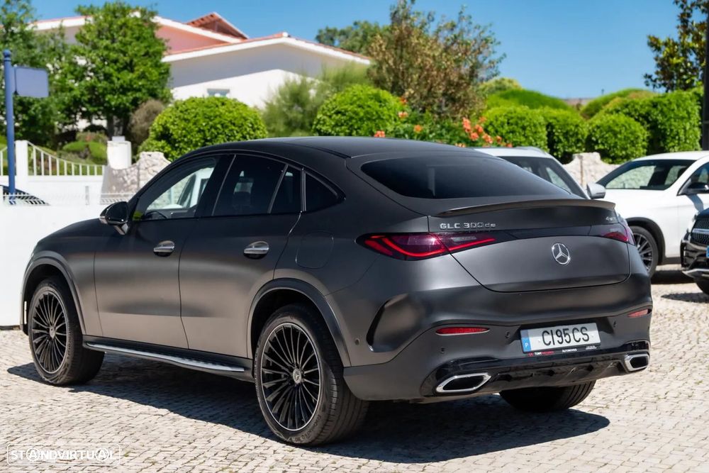 Mercedes-Benz GLC 300 de Coupe 4Matic 9G-TRONIC AMG Line Advanced - 12