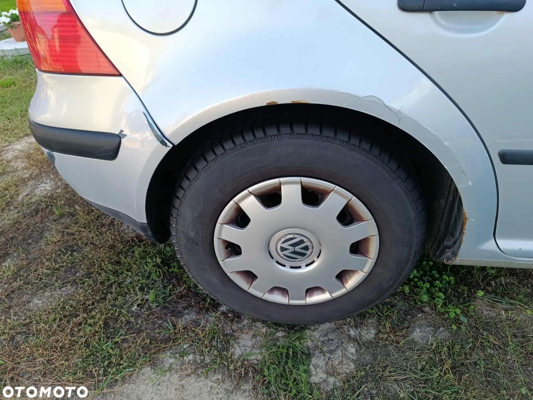Volkswagen Golf 1.6 - 8
