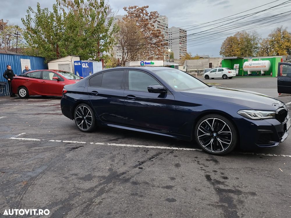BMW Seria 5 530d xDrive AT MHEV - 2