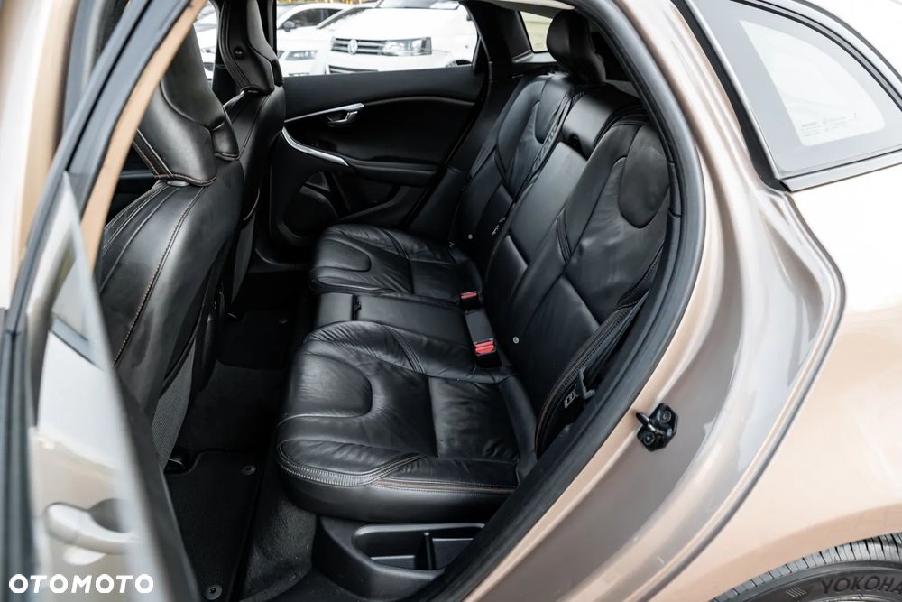 Volvo V40 Cross Country T5 AWD Geartronic Summum - 21