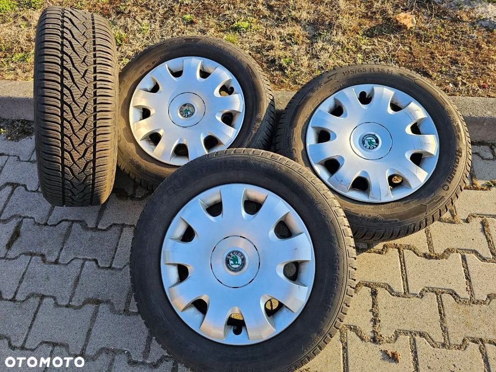 Skoda Octavia 1.6 Combi Ambiente - 12