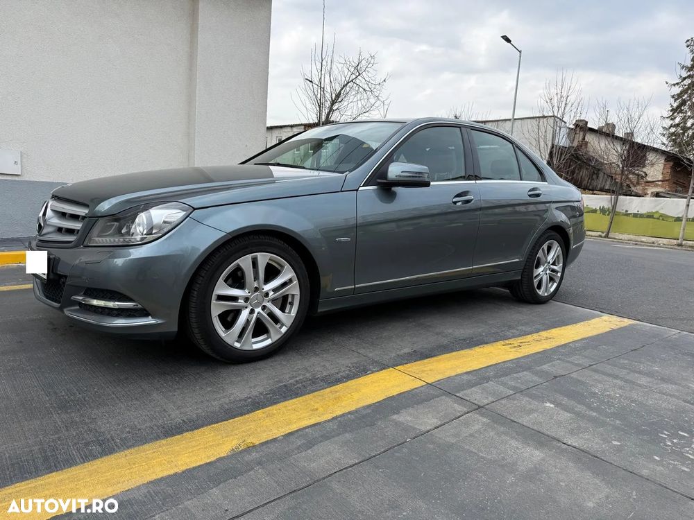 Mercedes-Benz C 250 CGI BlueEFFICIENCY Aut. - 2