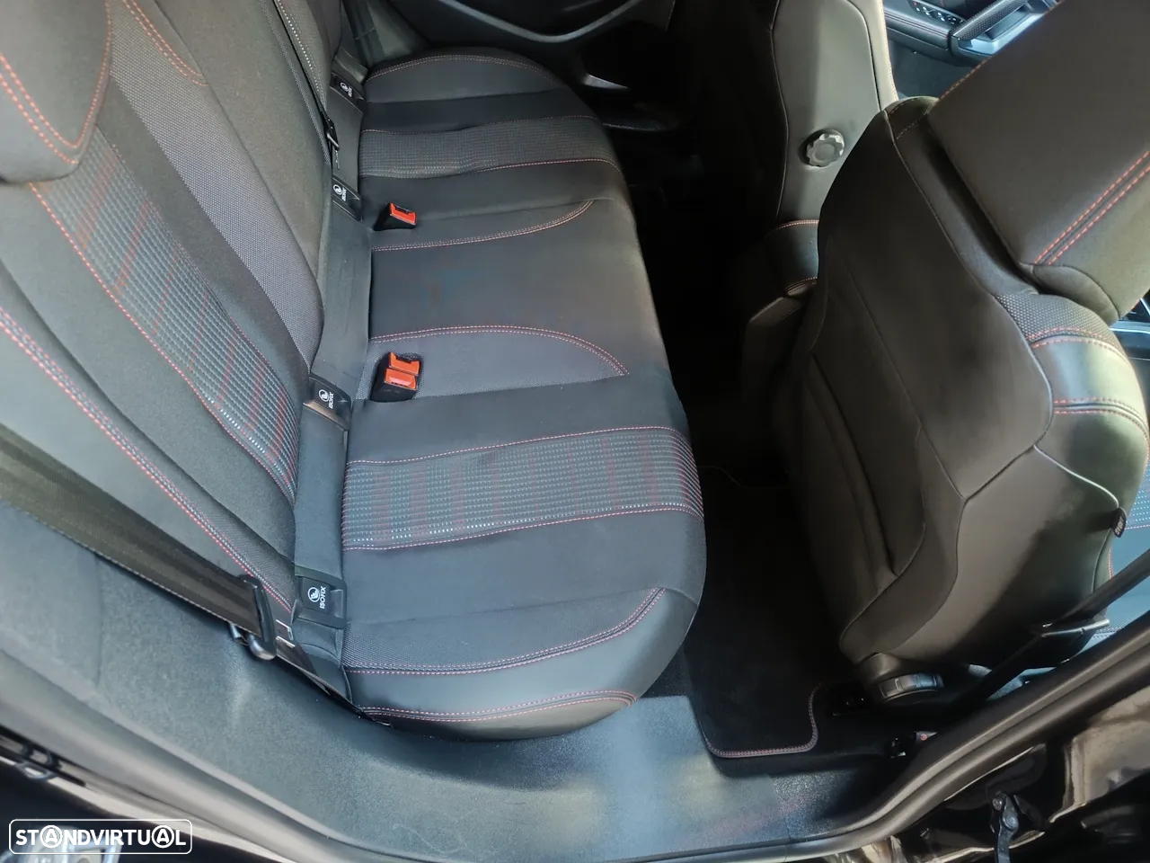 Peugeot 308 1.2 PureTech GT Line EAT8 - 32