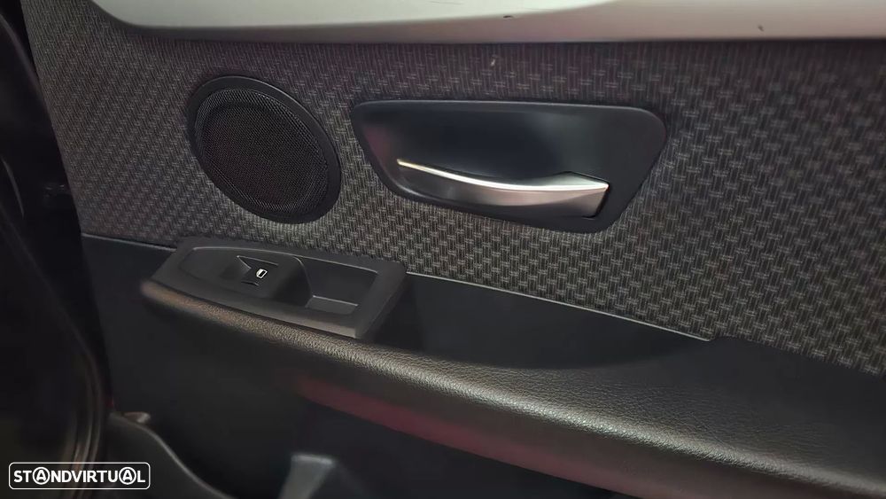 BMW 216 Active Tourer d Advantage Auto - 43